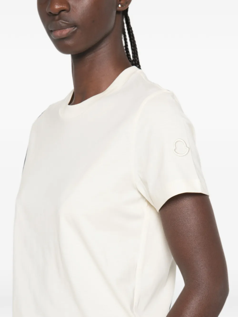 Moncler T-shirt met logopatch Beige