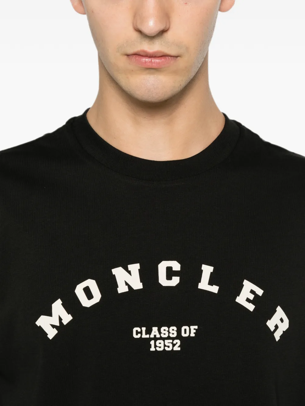 Moncler T-shirt met logoprint Zwart