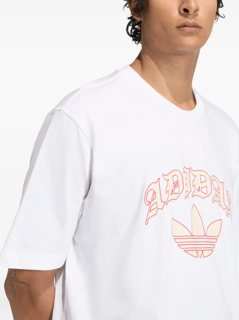 adidas T-shirt met print Wit