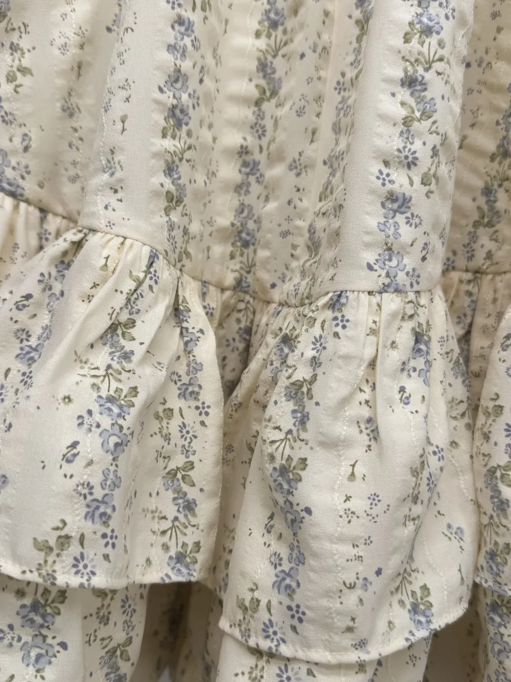 La Stupenderia Jurk met bloemenprint en ruches Beige