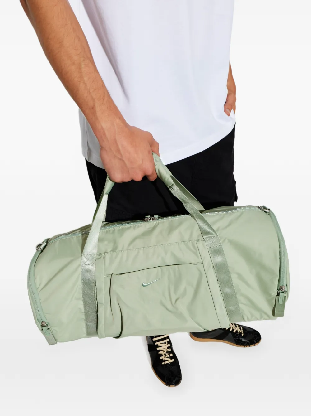 Nike Duffel logo-embroidered ruched-handle holdall Groen