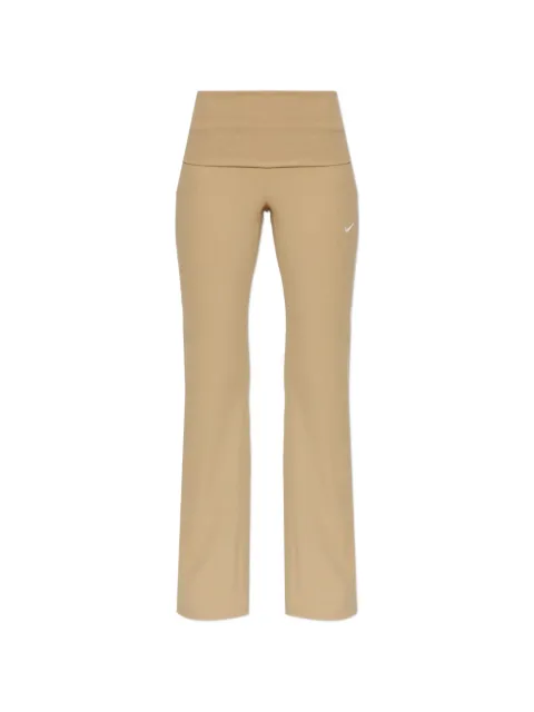 Nike pantalones de canalé con logo bordado