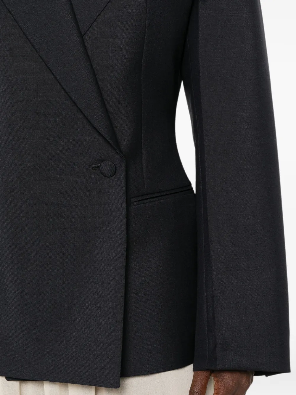 Róhe Peak-lapels Double-breasted Blazer in Black, view 5