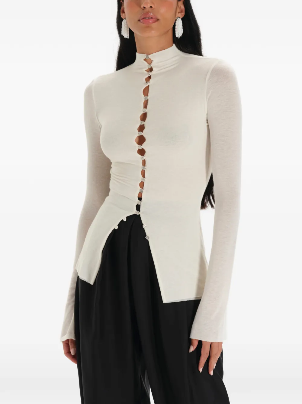 MANURÍ Leyla blouse met flared mouwen en verfraaide knoop Wit
