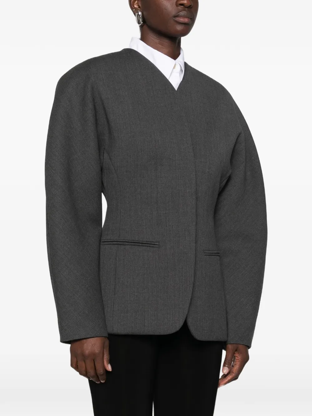 Jacquemus Jack met V-hals en coconmouwen Grijs