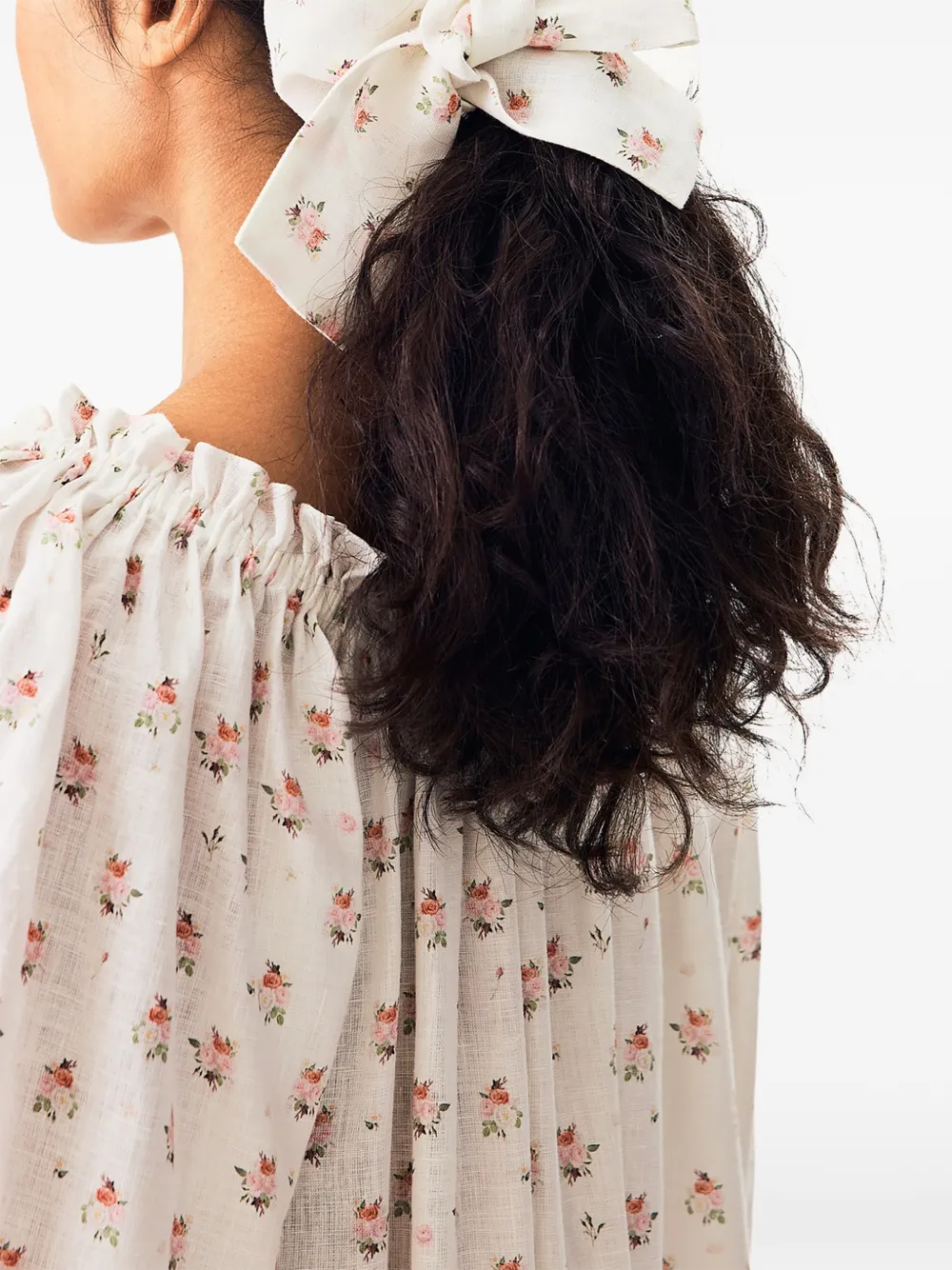 Sleeper Nachtjapon met bloemenprint en ruches Wit