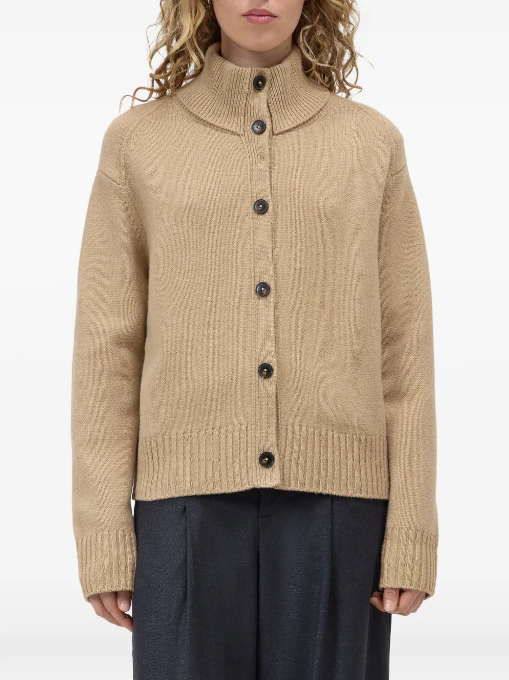 Closed Vest met col en knopen Beige