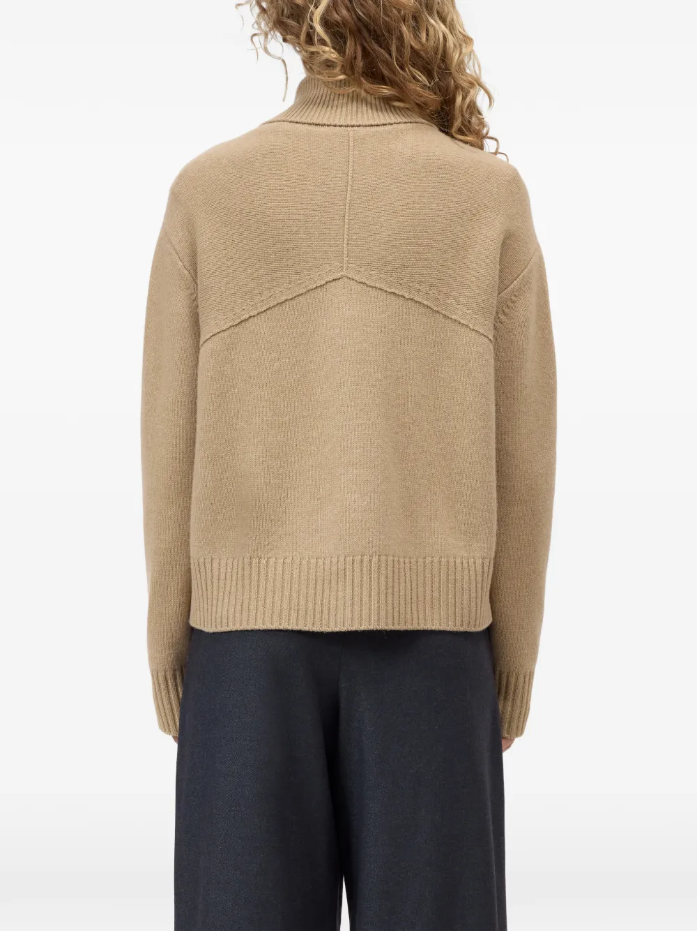Closed Vest met col en knopen Beige