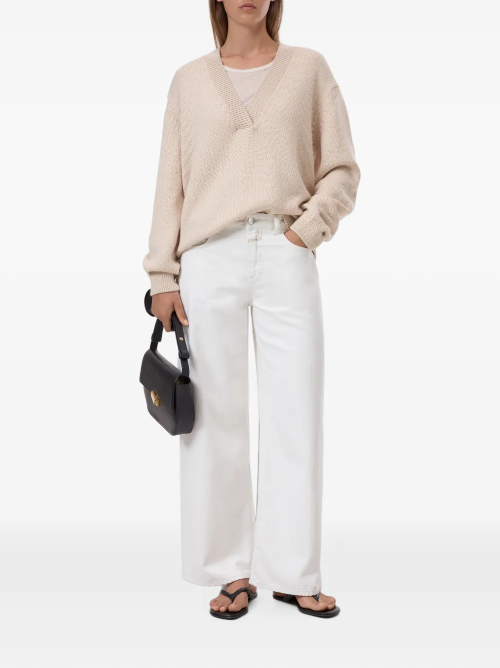 Closed V-neck long-sleeve sweater Beige