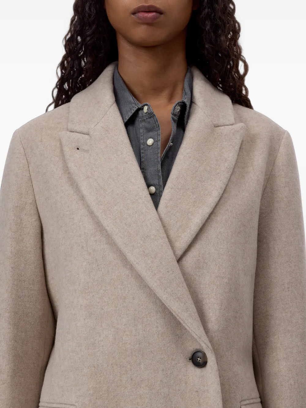 Closed belted notch-lapels coat Beige