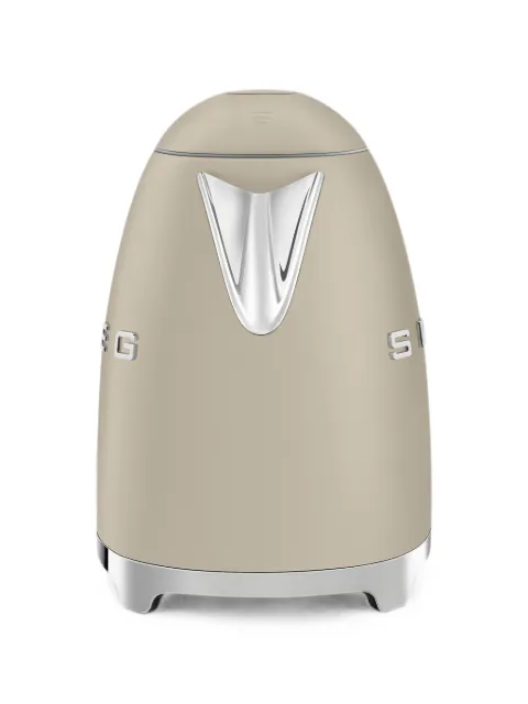 Smeg logo-plaque kettle