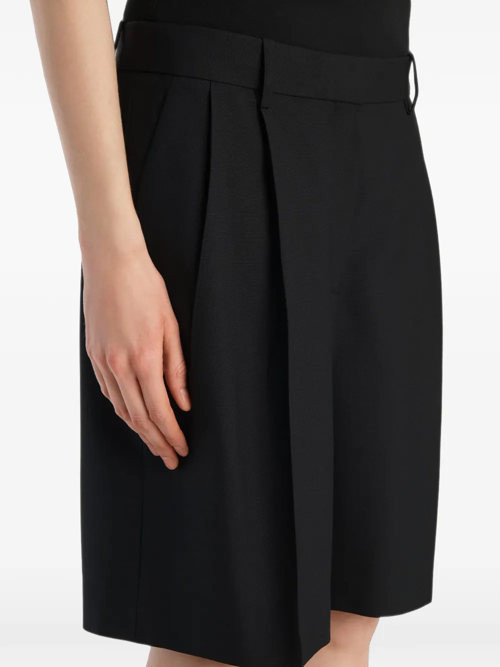 KHAITE Auggie geplooide shorts Zwart