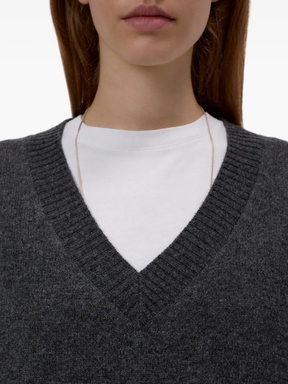 Closed V-neck sweater Grijs