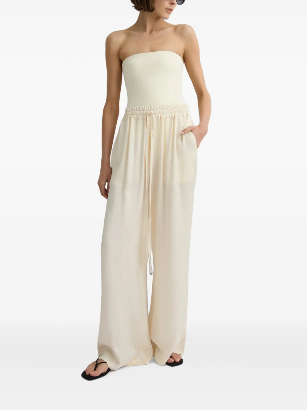 BONDI BORN Ardea Luxe gehamerde broek Beige