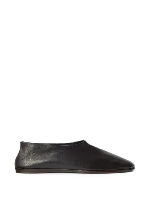 Lemaire Glove Slip-ons in Shiny Nappa Lambskin in Brown