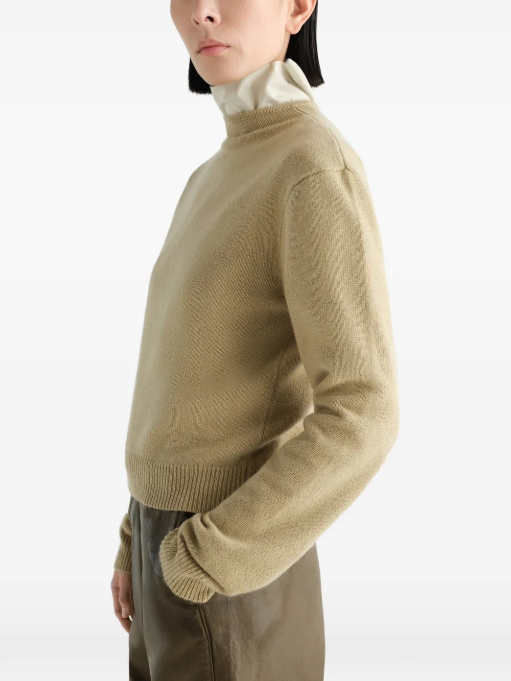 LEMAIRE Omkeerbare kasjmier trui met knopen Beige