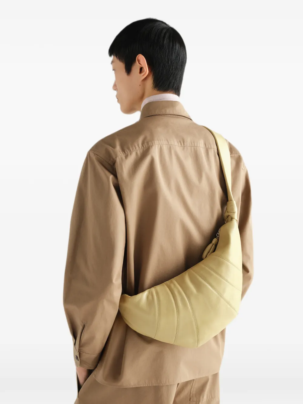LEMAIRE Medium Croissant leren tas Beige