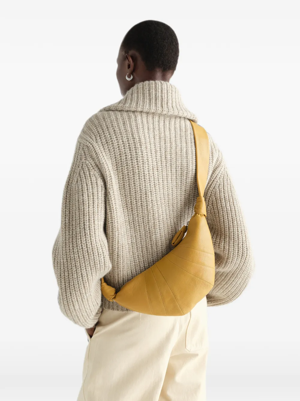 LEMAIRE Kleine Croissant leren tas Beige