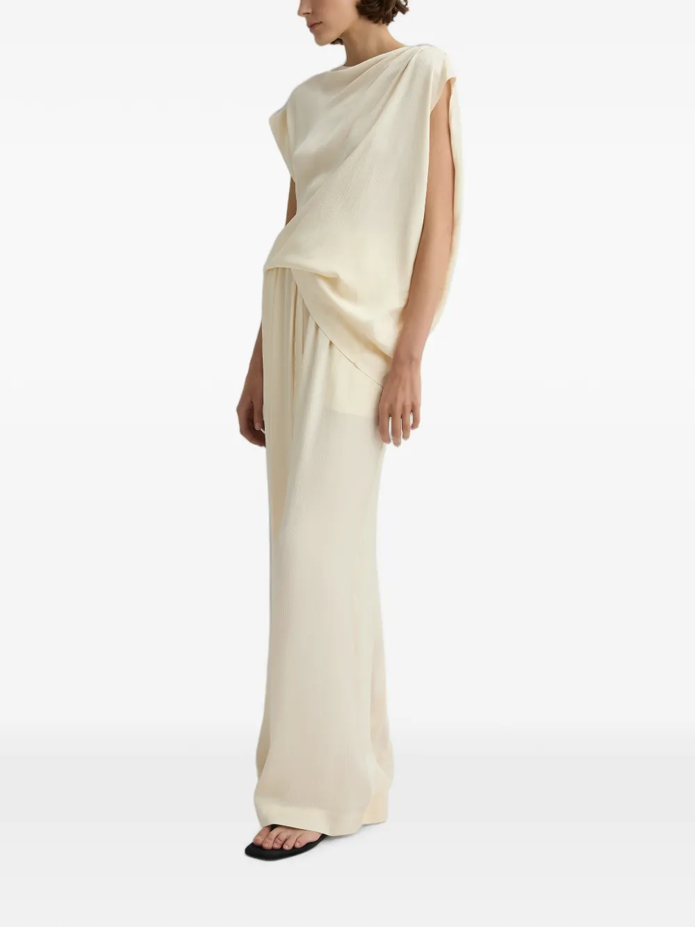 BONDI BORN Ardea gedrapeerde satijnen blouse Beige