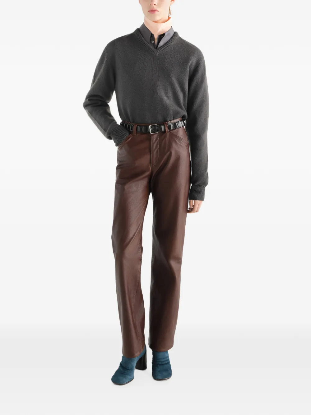LEMAIRE V-neck Sweater in Cashmere in Grey, view 2