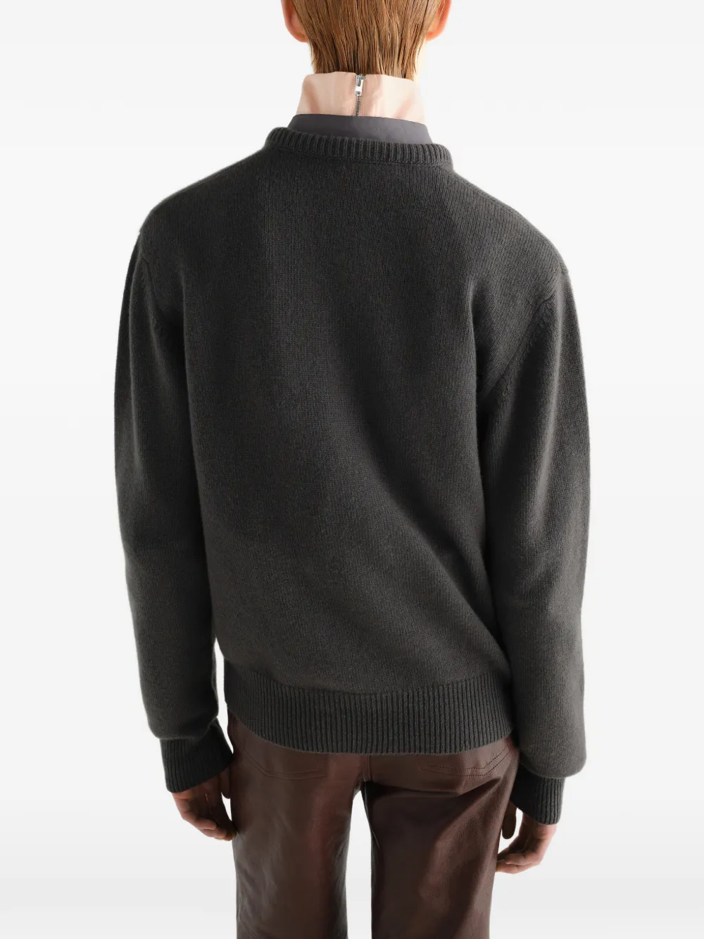 LEMAIRE V-neck Sweater in Cashmere in Grey, view 5