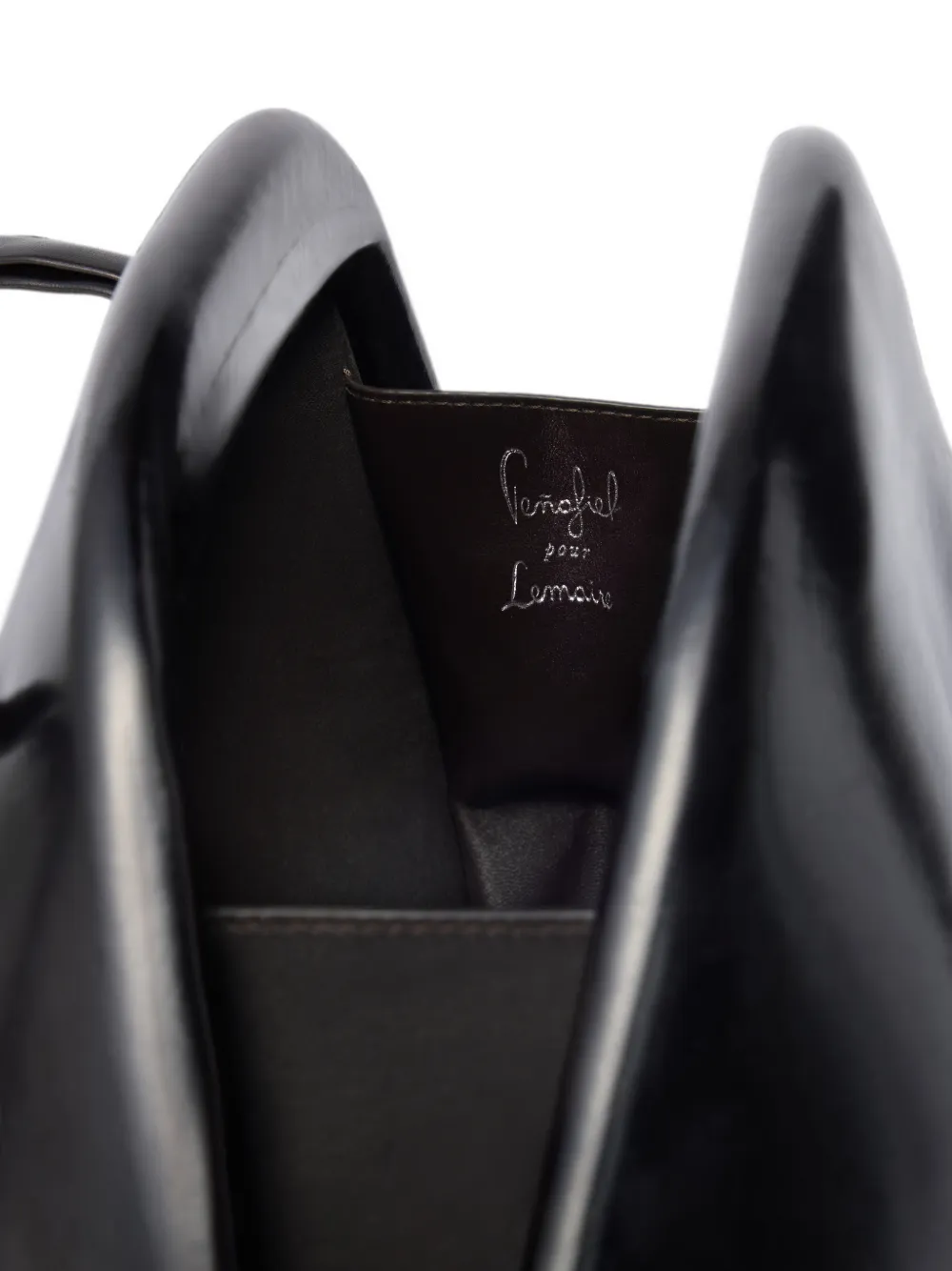 LEMAIRE x Carlos Peñafiel Fesses tas van gepatineerd leer Zwart