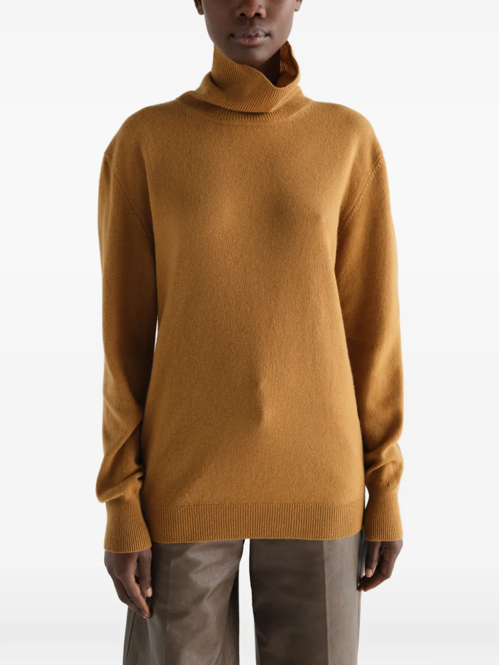 LEMAIRE Kasjmier trui met opstaande kraag Beige