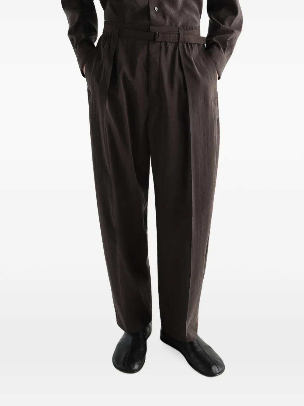 LEMAIRE Belted Relaxed Trousers in Dry Silk in Brown, view 3