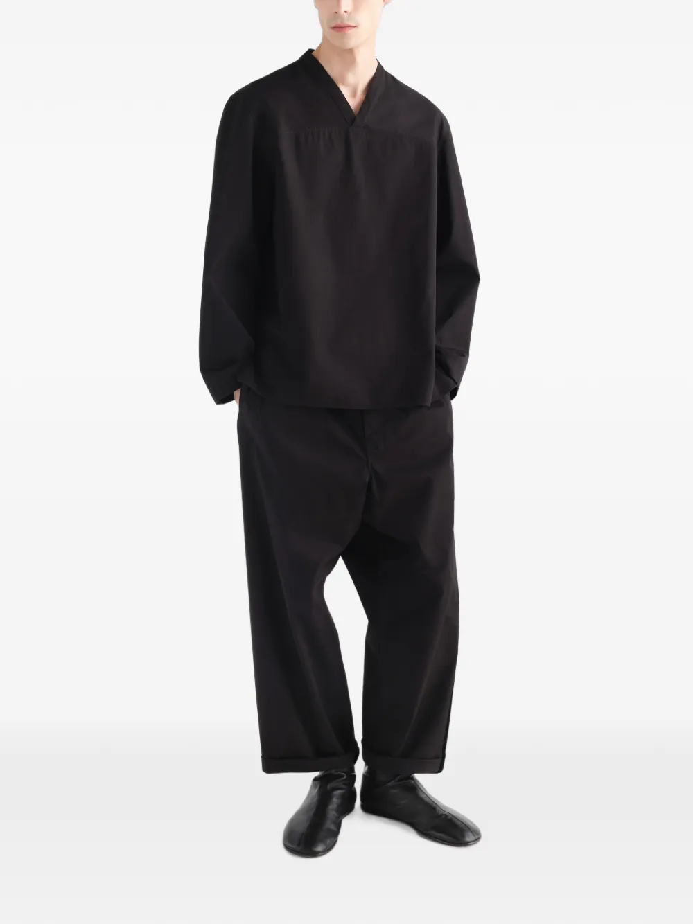 LEMAIRE Katoenen twill top met V-hals Zwart