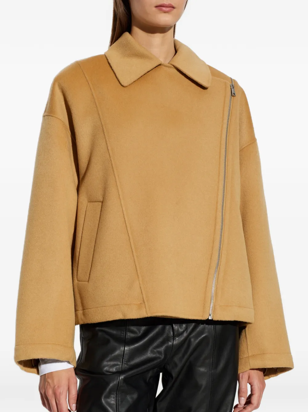 IRO Jijy oversized jack met asymmetrische rits Beige