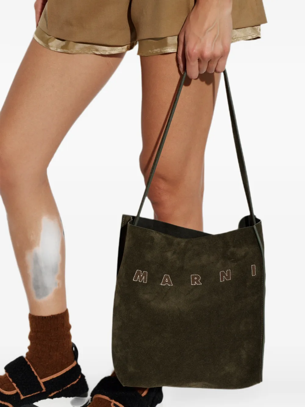Marni Museo suède shopper met geborduurd logo Groen