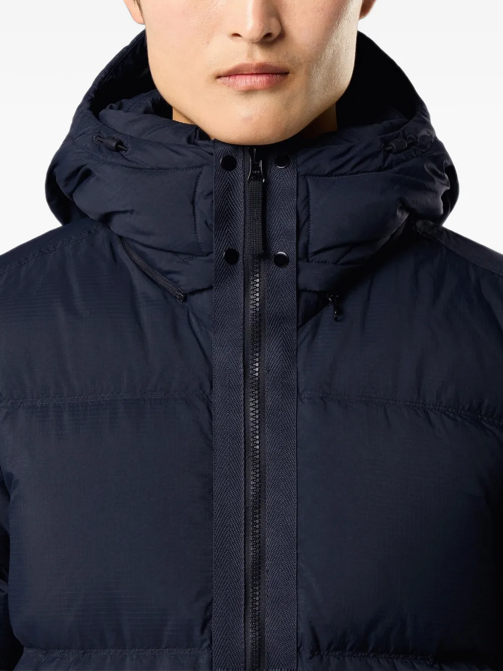 Stone Island 4100013 scheurbestendig donsjack van mat ripstop CORDURA Advanced Fabrics met afneembare capuchon Blauw