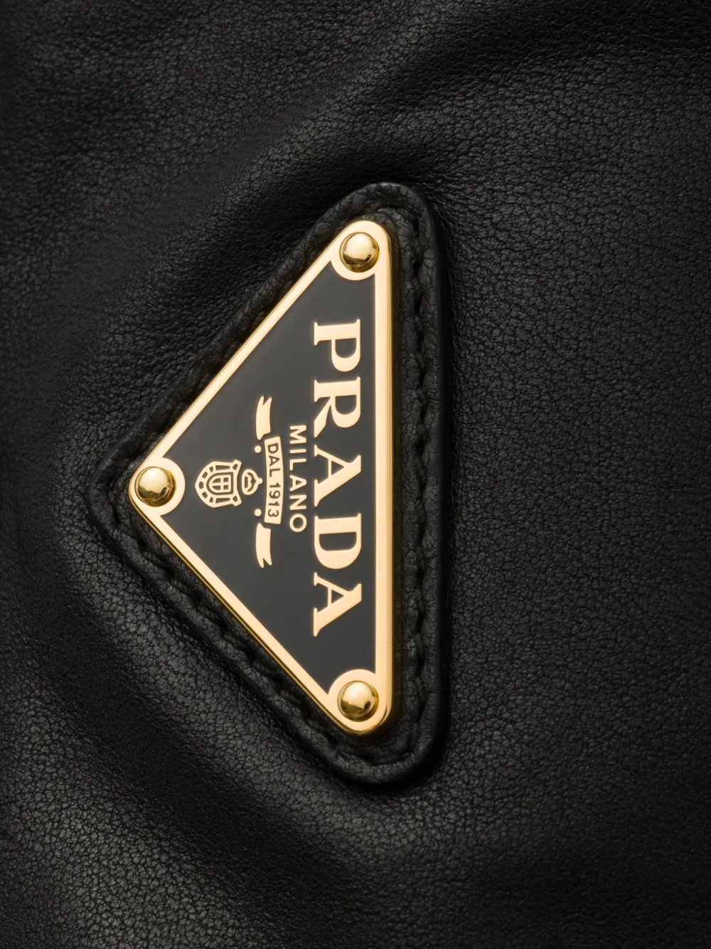 Prada Explore mini-tas van nappaleer Zwart