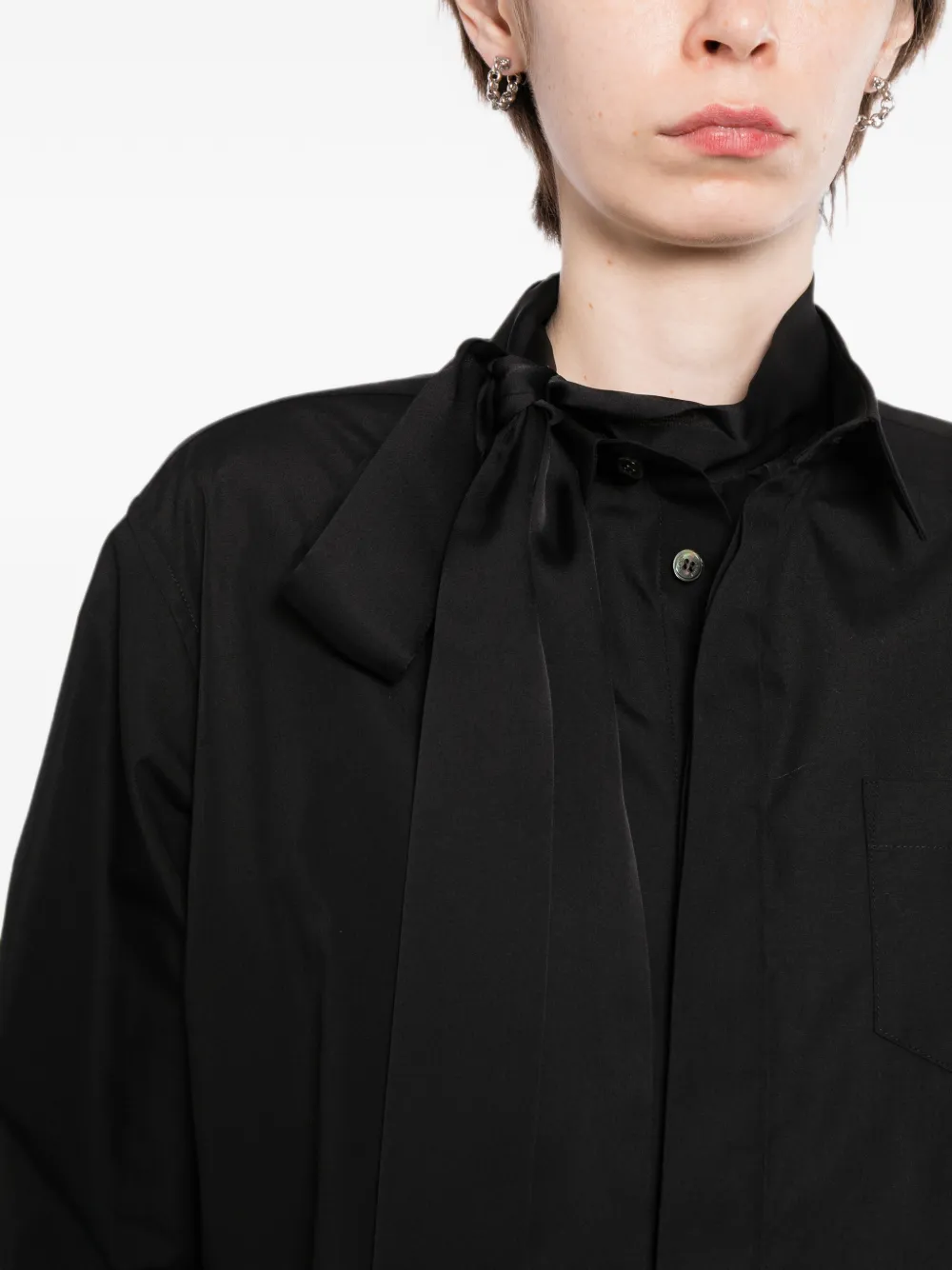 sacai Gelaagde blouse met strik Zwart
