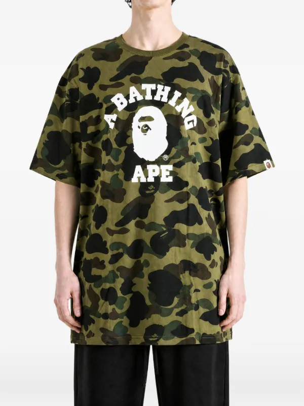 A BATHING APE® camo-print logo-print T-shirt | Green | FARFETCH
