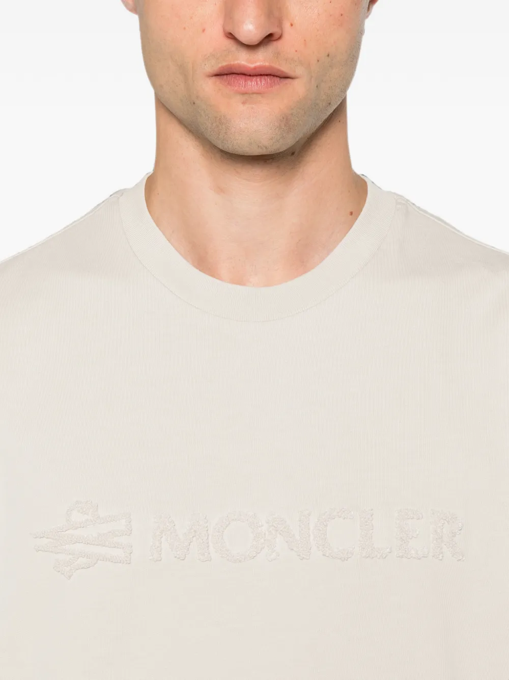 Moncler Katoenen T-shirt met logo Beige