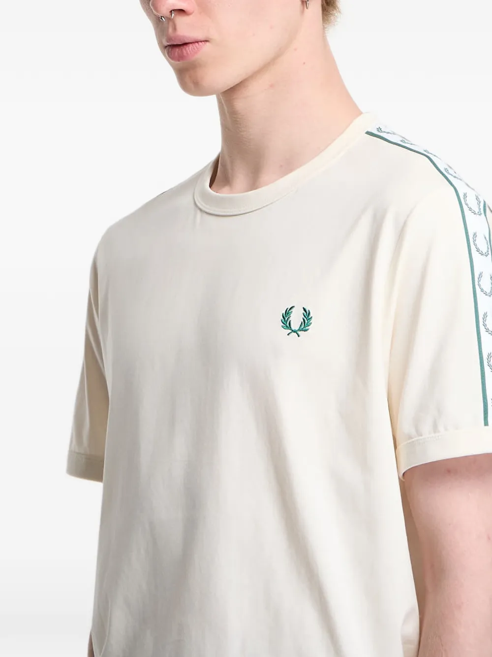 Fred Perry T-shirt met logoband Beige