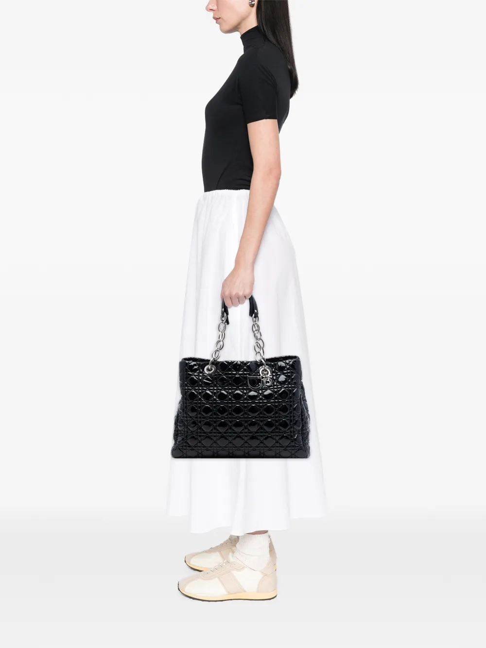 Dior Pre-owned 2010 Large Patent Cannage Lady Dior Soft Shopping Tote Bag in Black, view 2