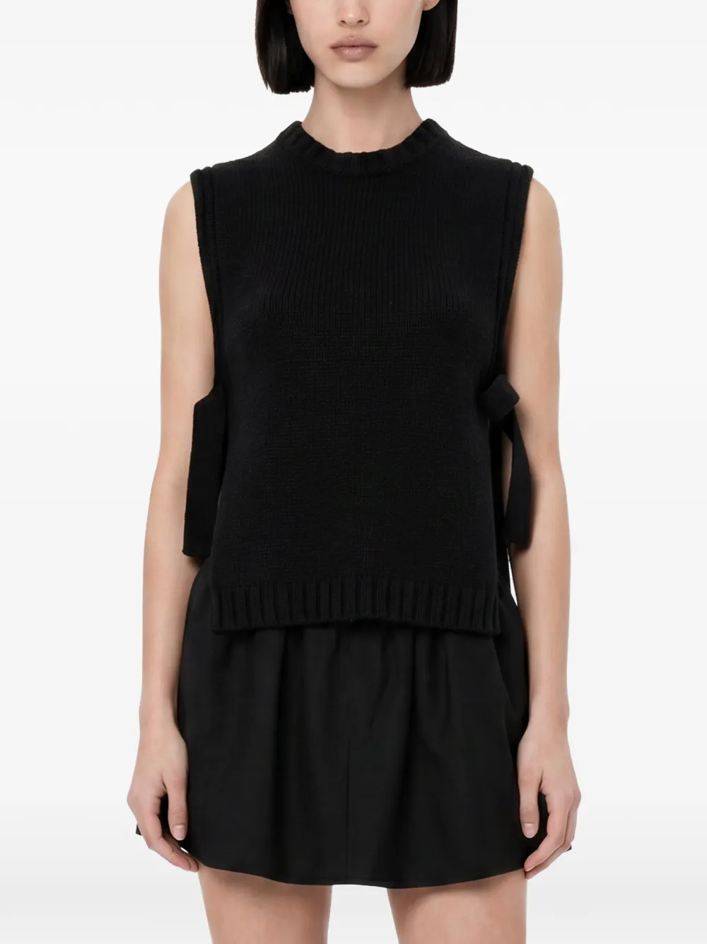 Soeur Uzel side-tie knitted vest Zwart