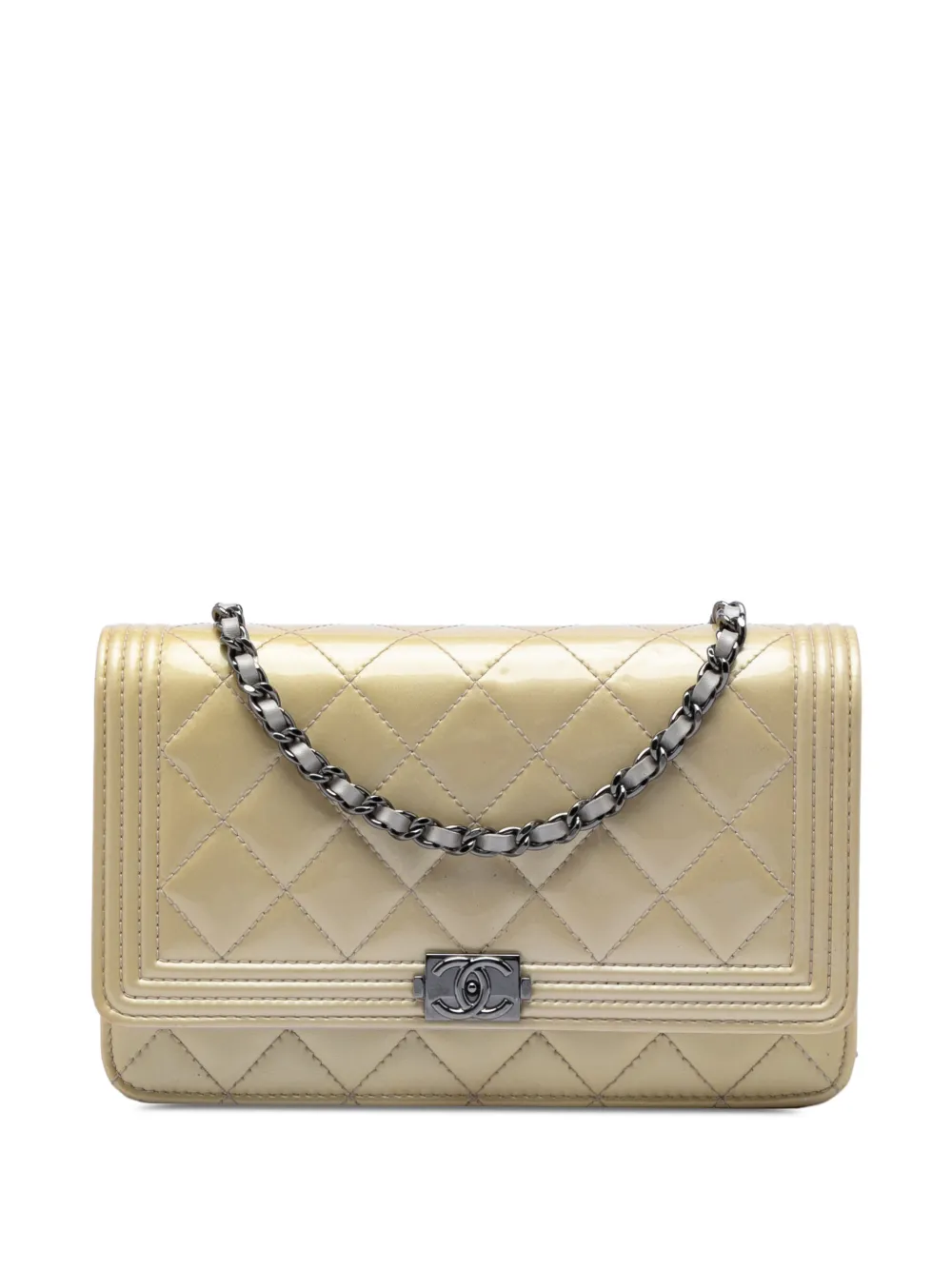 CHANEL Pre-Owned Borsa a tracolla Boy trapuntata in pelle verniciata con catena 2014-2015 - Toni neutri