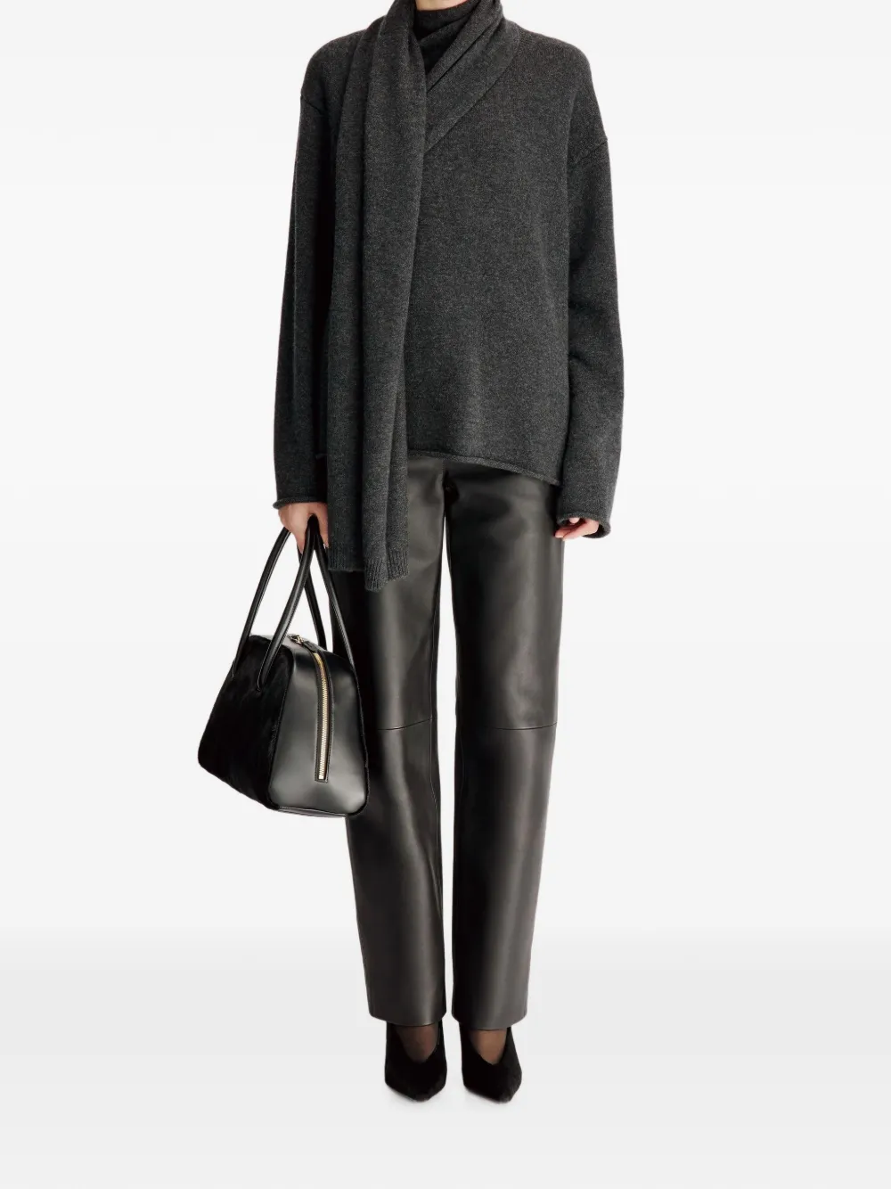 LouLou de Saison Frances asymmetrische trui met sjaaldetail Grijs