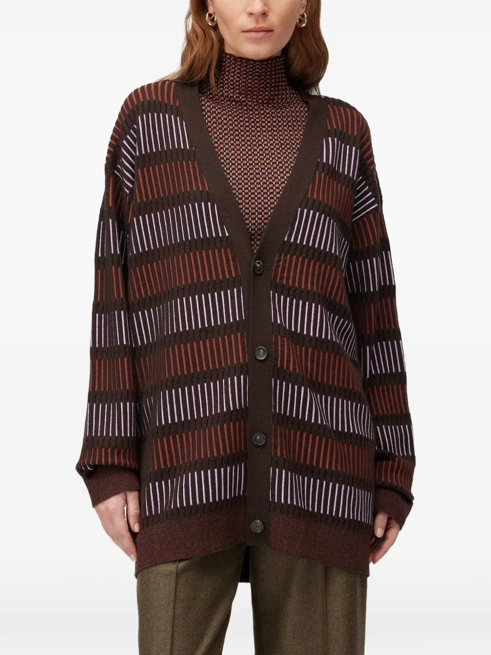 RETORI Windows Long vest met geometrisch patroon en V-hals Bruin
