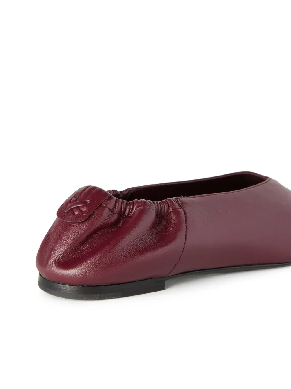 RETORI Platte leren pumps met puntige neus Rood