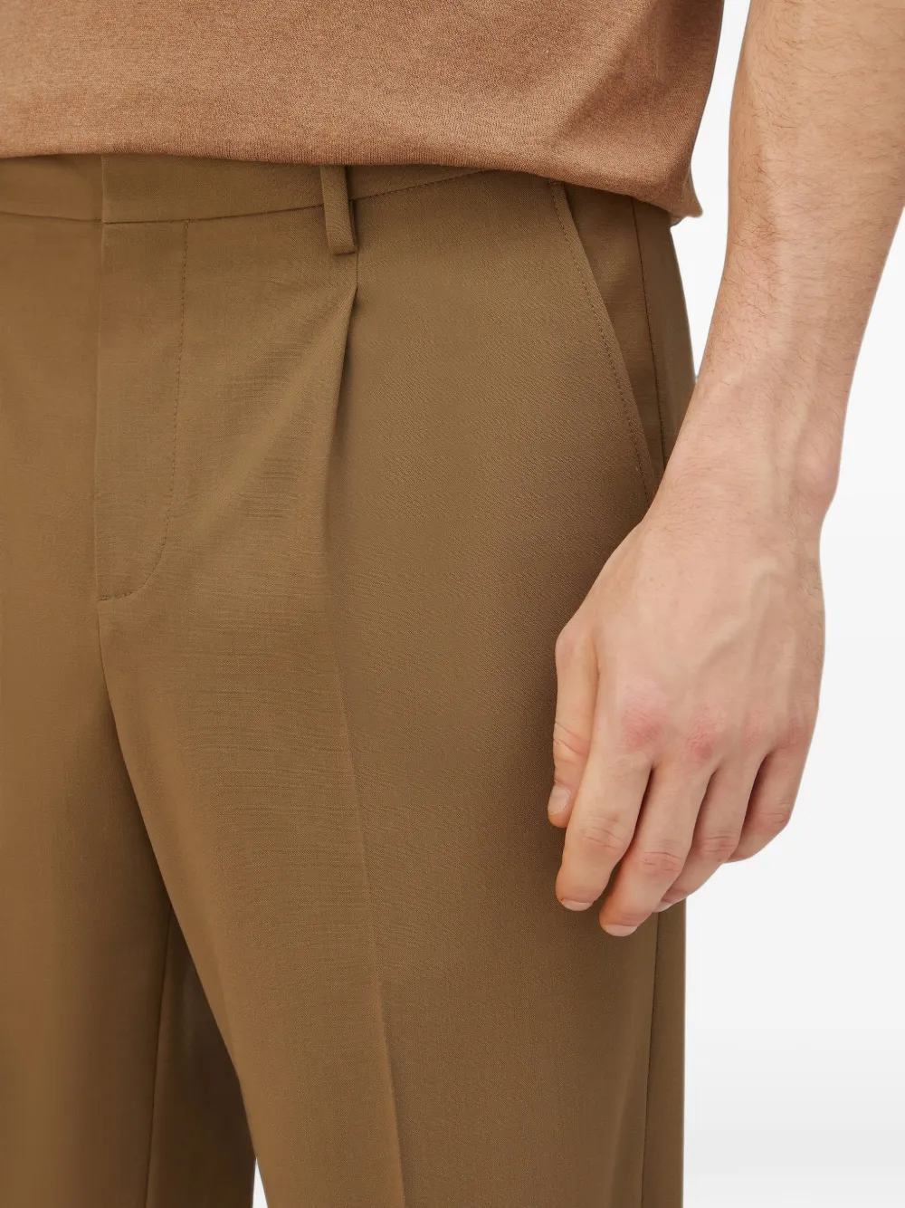 RETORI pleated trousers Bruin