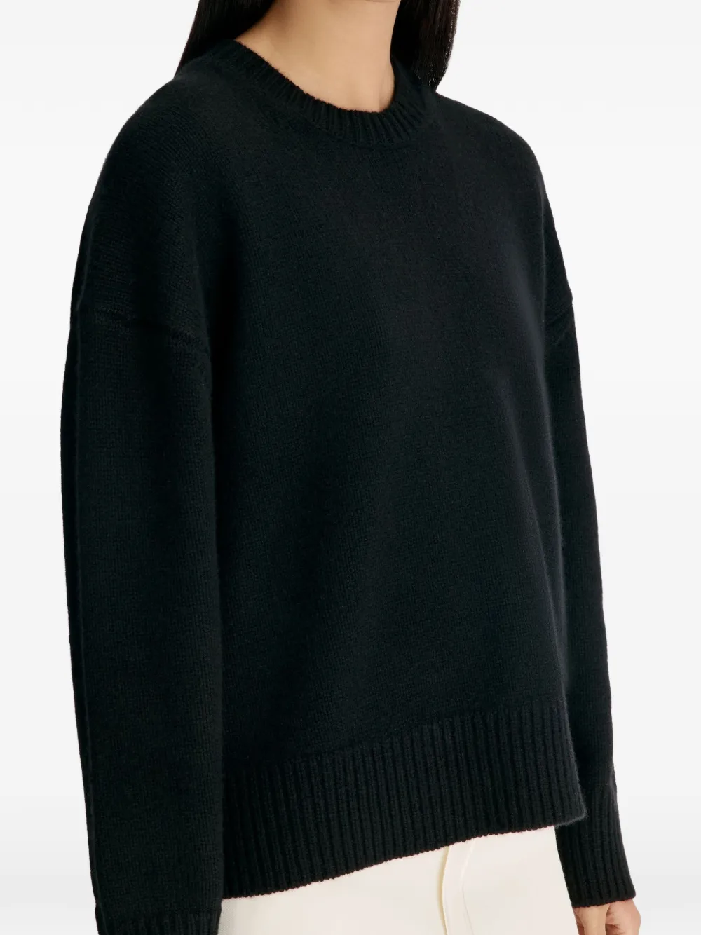 LouLou de Saison Pia LDS Kaschmirpullover mit rundem Ausschnitt - Schwarz