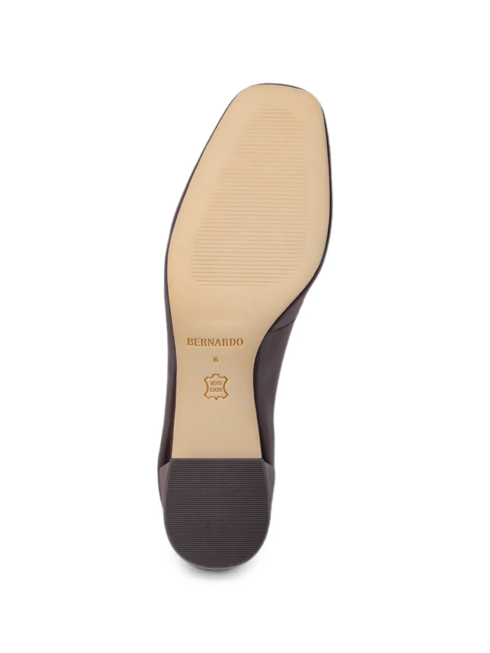 Bernardo Amelie pumps met blokhak en gespbandje Bruin