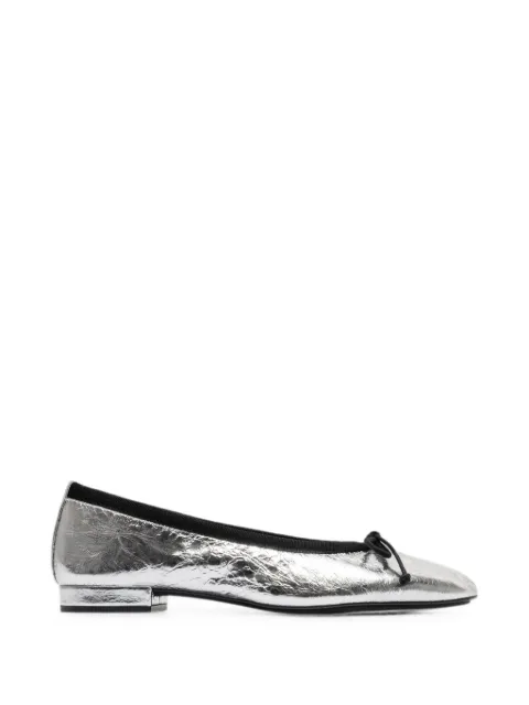 Bernardo crinkled-finish bow-detail ballet flats