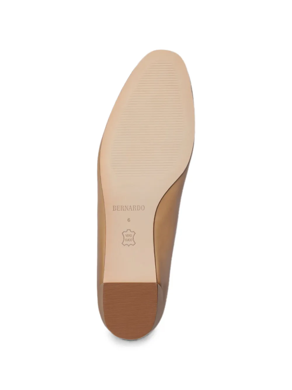 Bernardo Dune pumps met vierkante neus en blokhak Beige