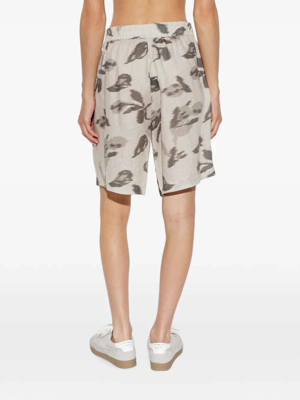 Emporio Armani Shorts met ikat-print en ceintuur Grijs