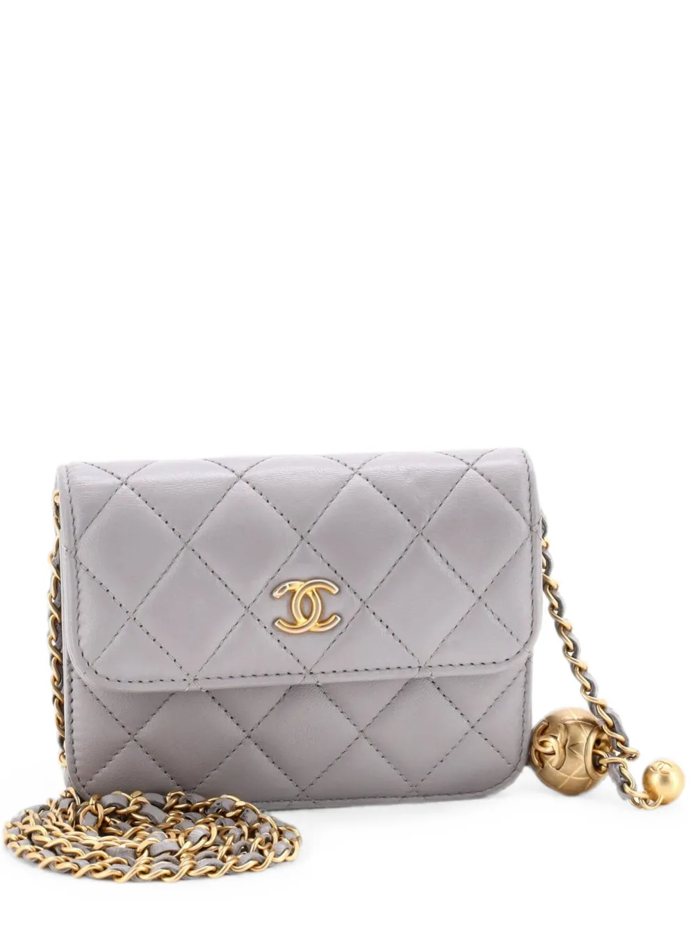 CHANEL Pre-Owned Borsa a tracolla Pearl Crush mini in pelle di agnello trapuntata con battente e catena - Grigio